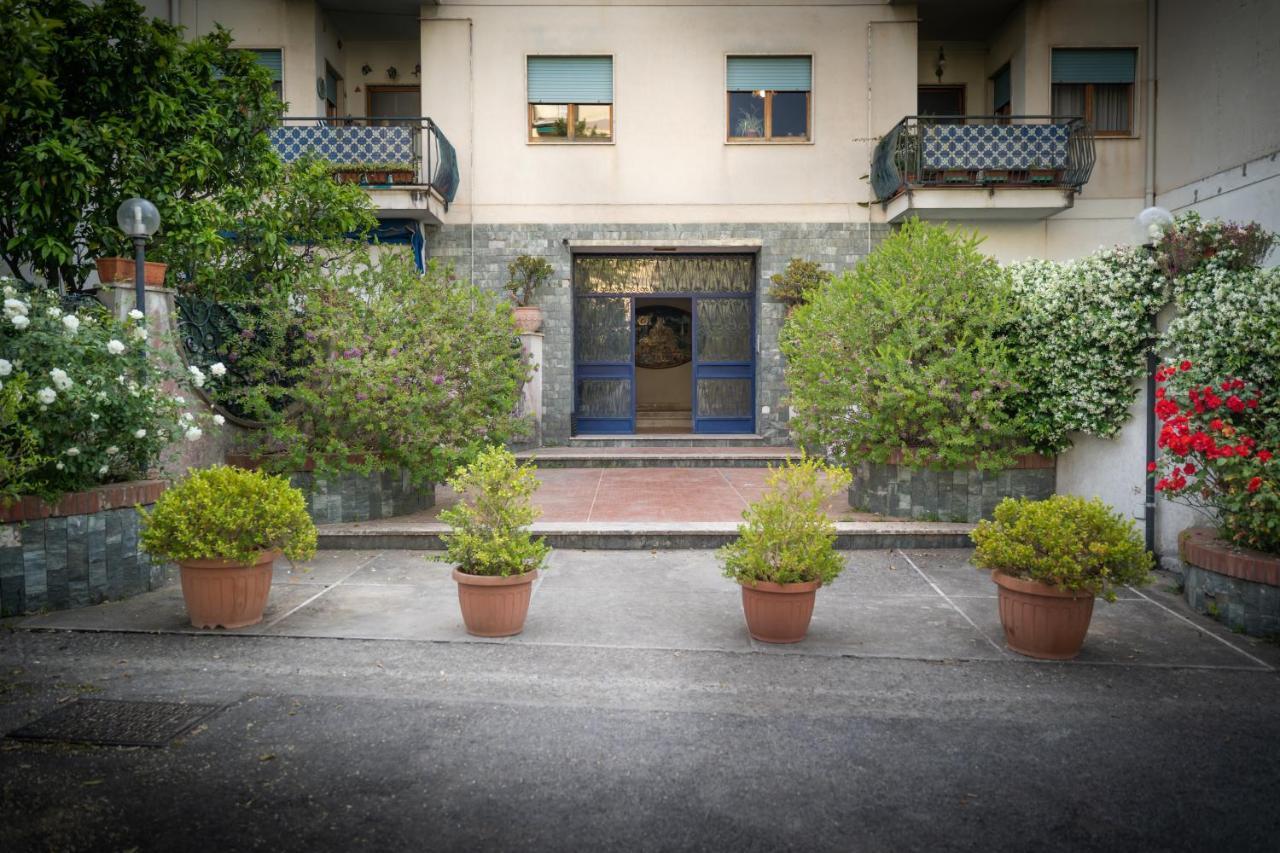Sorrento Hidden Garden & Rooms Exterior photo